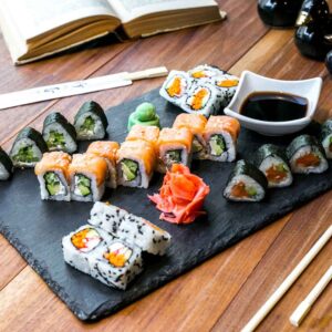 Hjemmelavet sushi - lækker opskrift og tilbehør banner